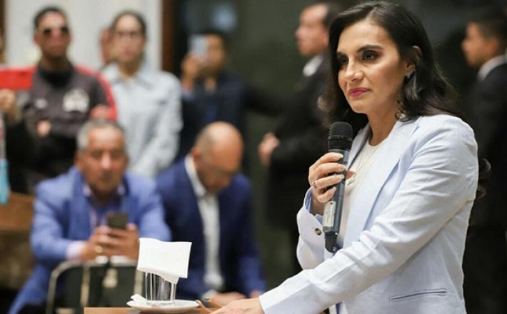 https://transparenciaelectoral.org/blog/legalidad-legitimidad-y-violencia-politica-el-caso-de-veronica-abad-en-el-proceso-electoral-ecuatoriano-de-2025/